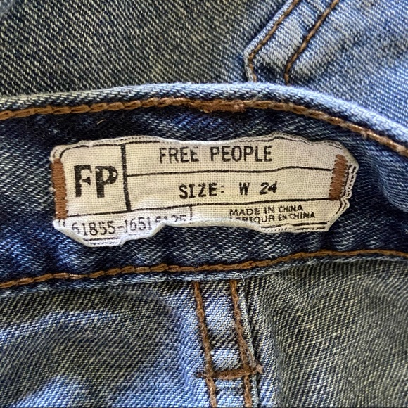 Free People Runaway Cutoff Shorts Distressed Denim - Picture 6 of 6